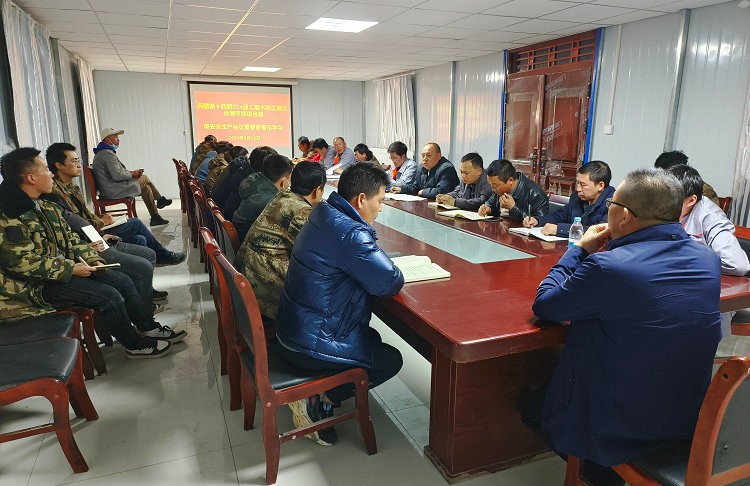 16772434643266.jpg 2.19緊繃安全之弦 筑牢安全防線(xiàn)1_副本.jpg